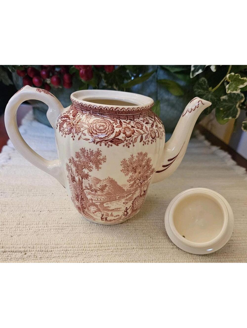 Villeroy & Boch Burgenland Red Set Teapot Cup Saucer Mini Sauce Boat Underplate - Picture 3 of 16